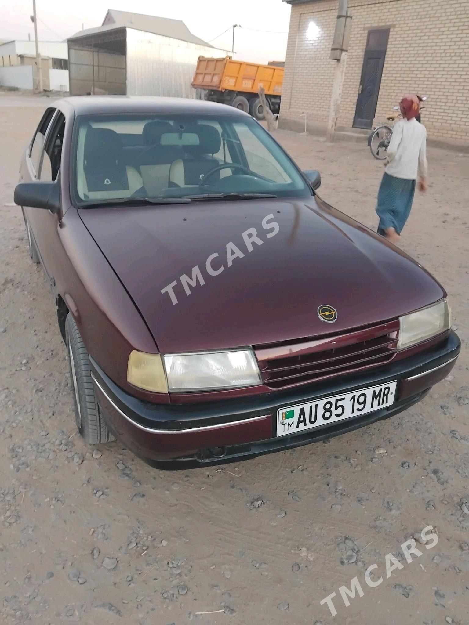 Opel Vectra 1991 - 50 000 TMT - Мары - img 1