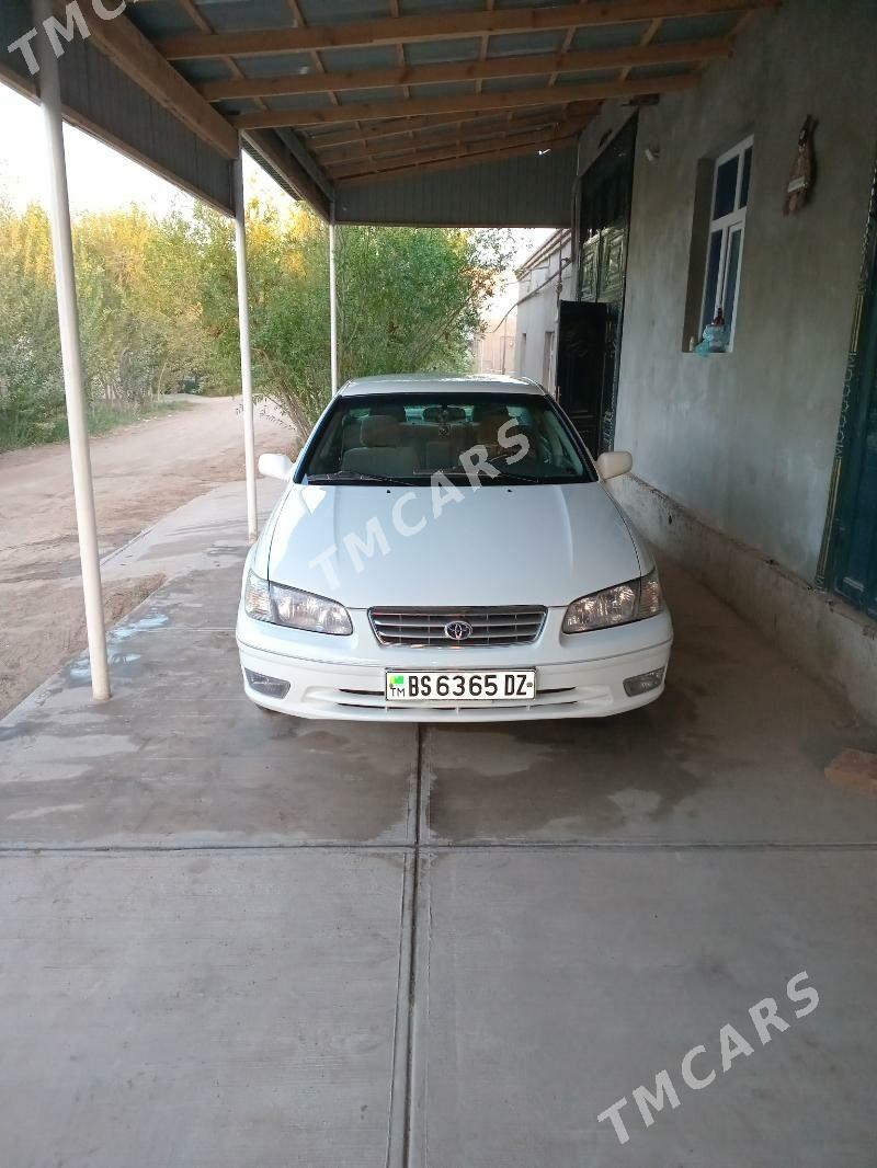 Toyota Camry 2000 - 170 000 TMT - Köneürgenç - img 1