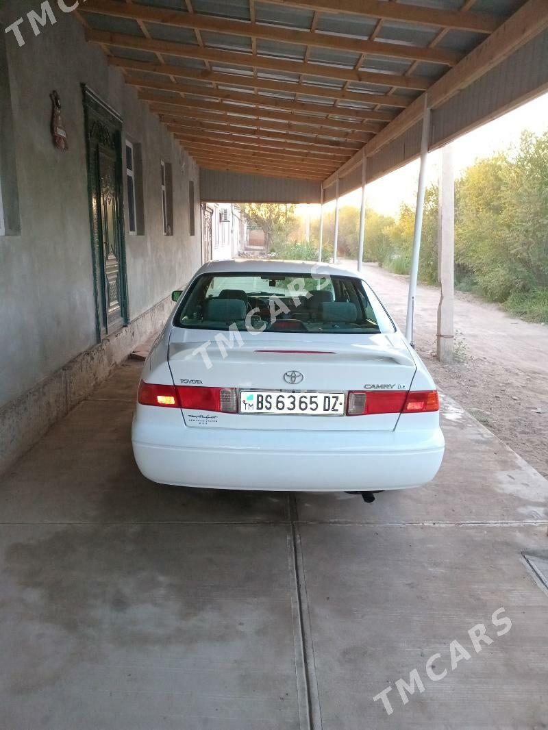 Toyota Camry 2000 - 170 000 TMT - Köneürgenç - img 5