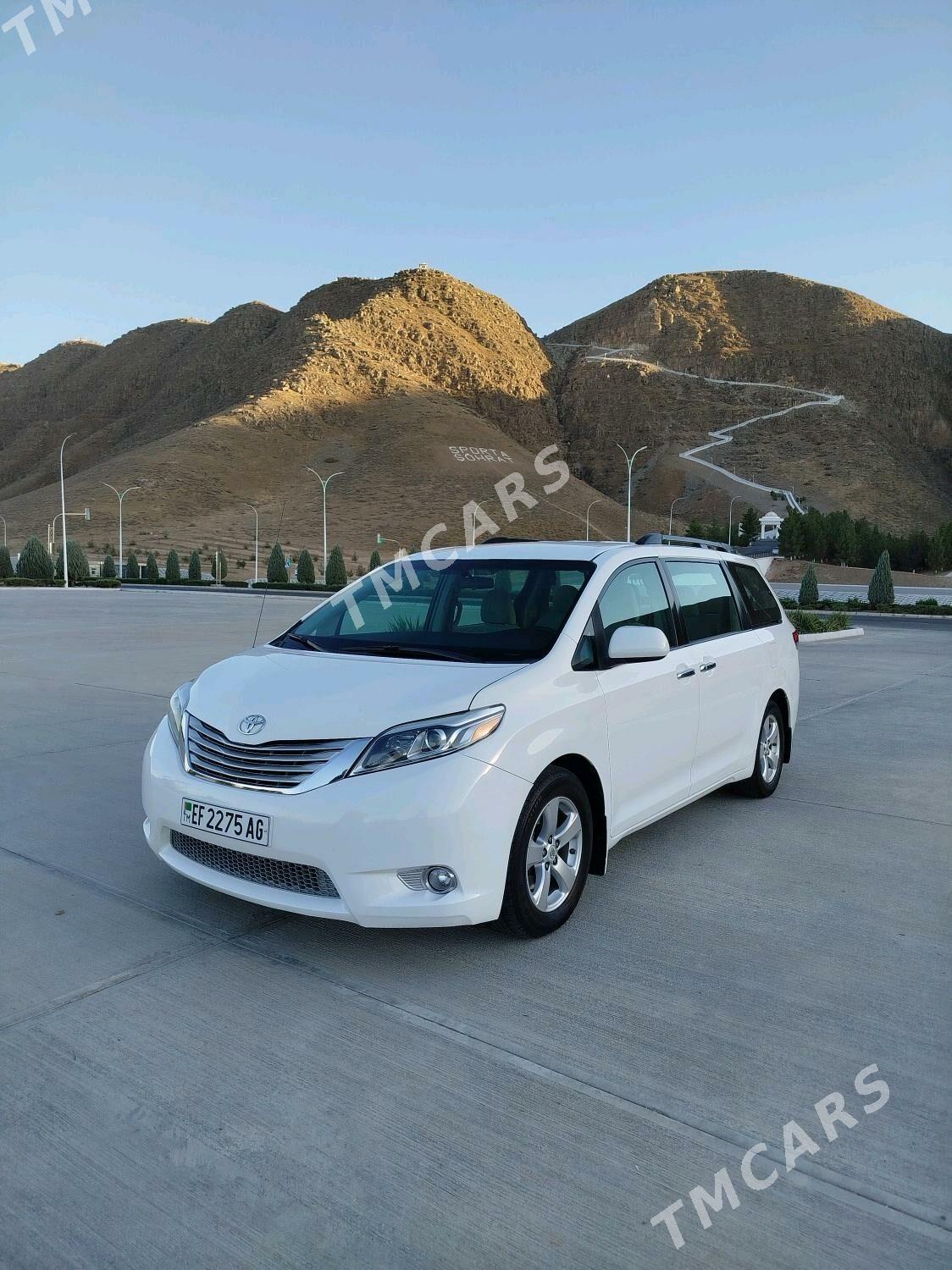 Toyota Sienna 2010 - 290 000 TMT - Aşgabat - img 6