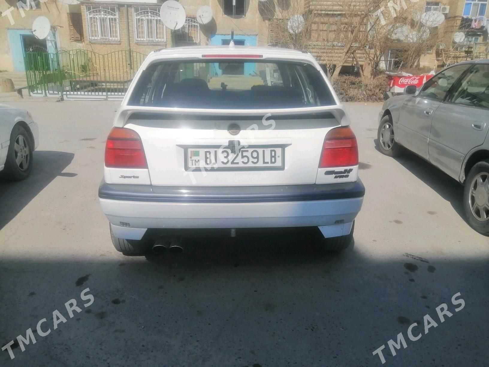 Volkswagen Golf 1994 - 35 000 TMT - Türkmenabat - img 1
