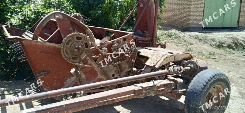 MTZ T-28 2002 - 23 000 TMT - Murgap - img 4