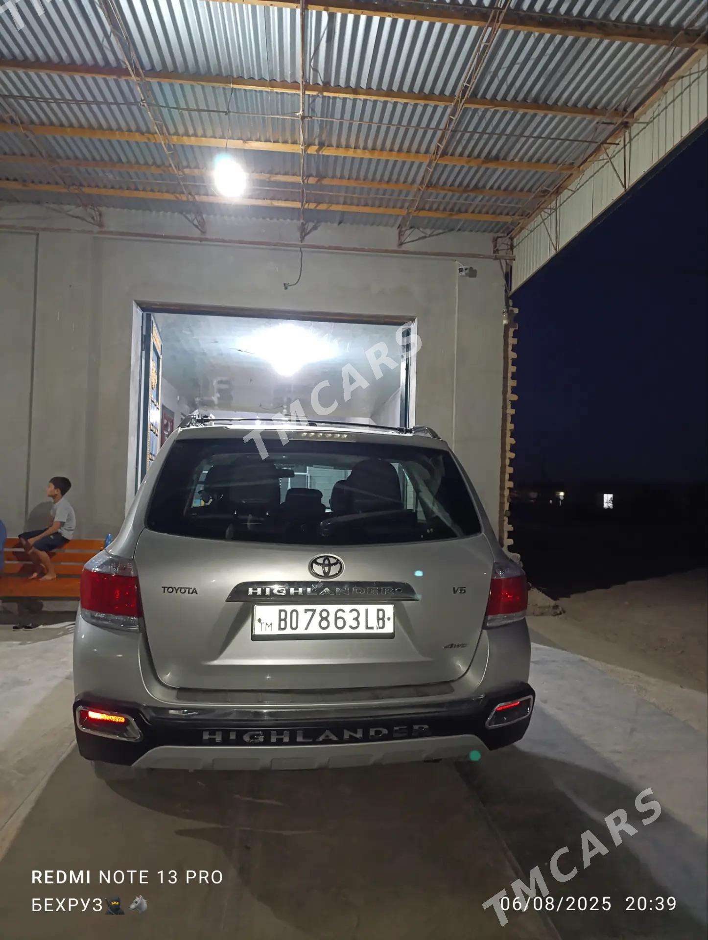 Toyota Highlander 2013 - 340 000 TMT - Türkmenabat - img 2