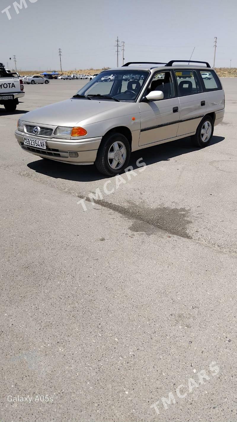 Opel Astra 1996 - 52 000 TMT - Теджен - img 5