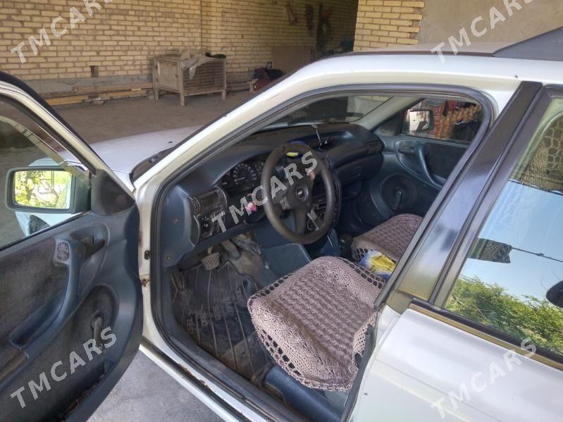 Opel Astra 1993 - 30 000 TMT - Сакар - img 3