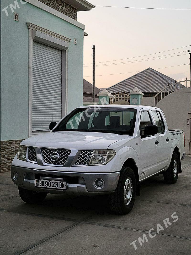 Nissan Navara 2010 - 148 000 TMT - Balkanabat - img 2