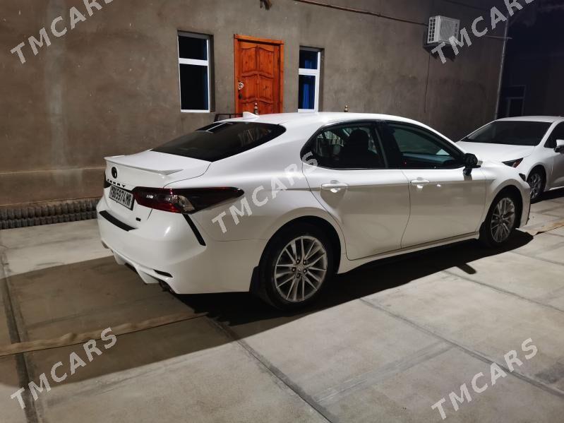 Toyota Camry 2021 - 320 000 TMT - Мургап - img 2