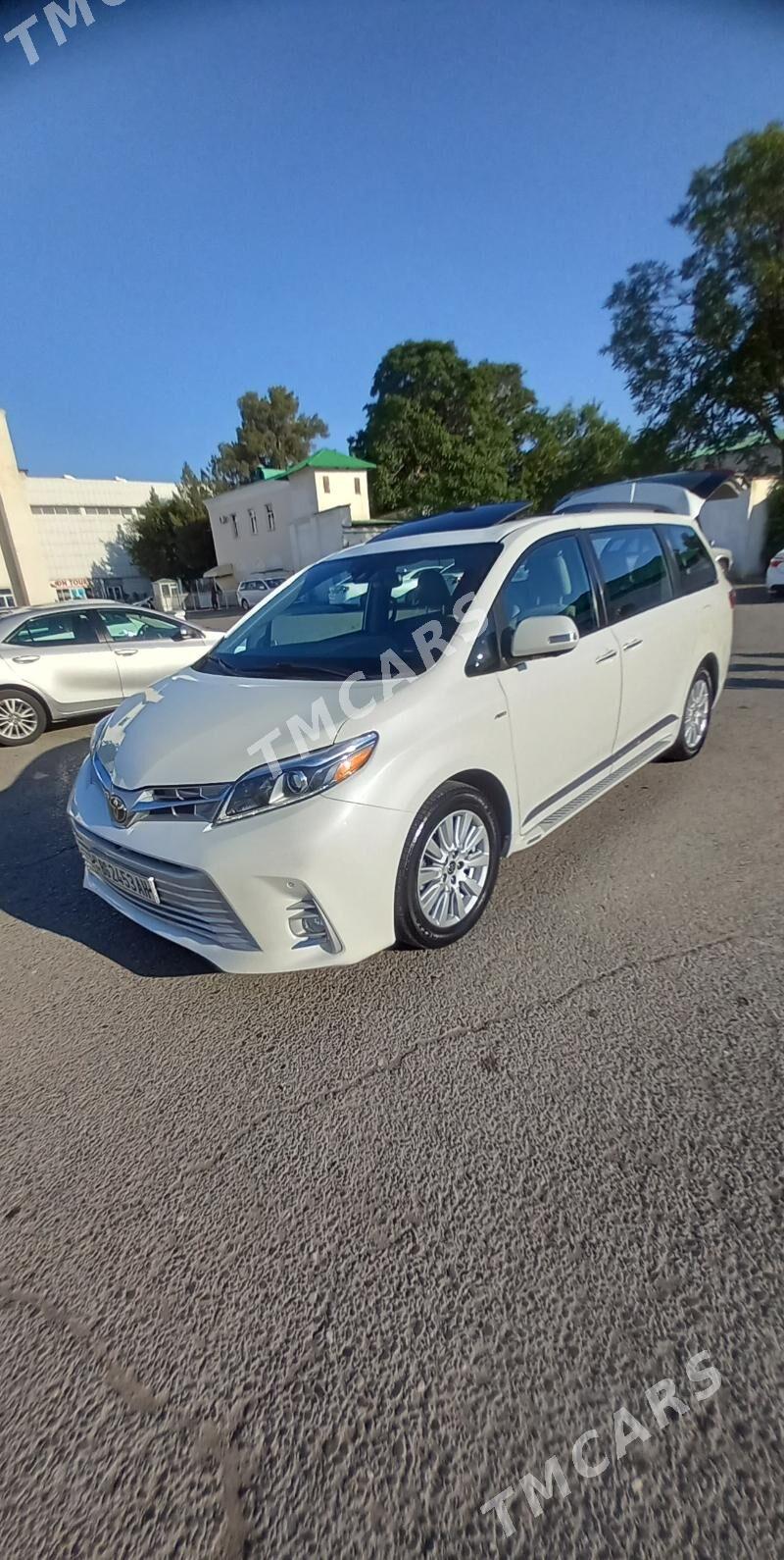 Toyota Sienna 2020 - 630 000 TMT - Ашхабад - img 6