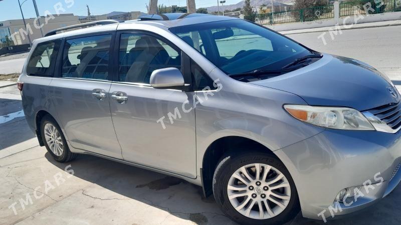 Toyota Sienna 2017 - 410 000 TMT - Gyzylarbat - img 7