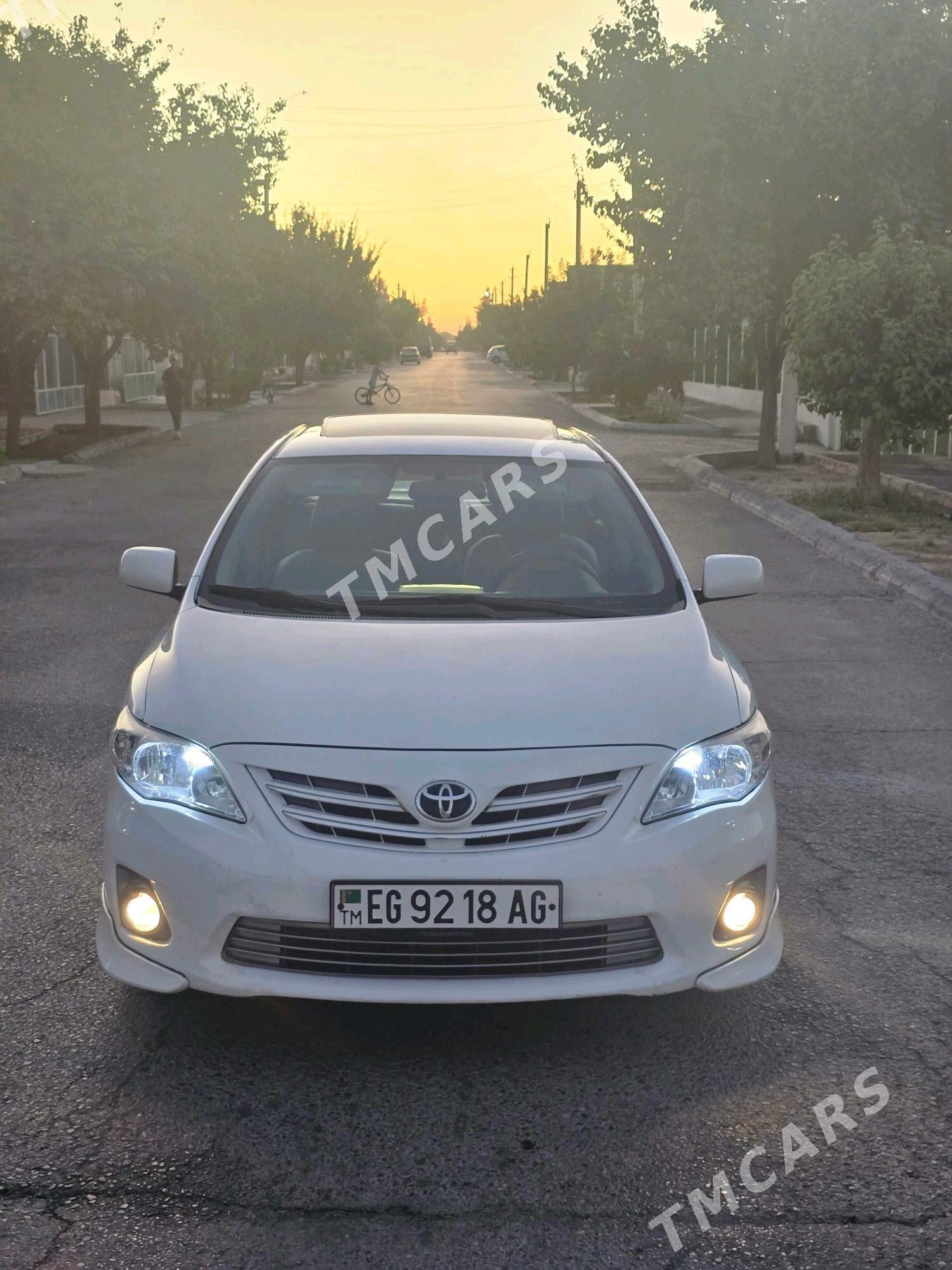 Toyota Corolla 2011 - 170 000 TMT - Büzmeýin - img 2
