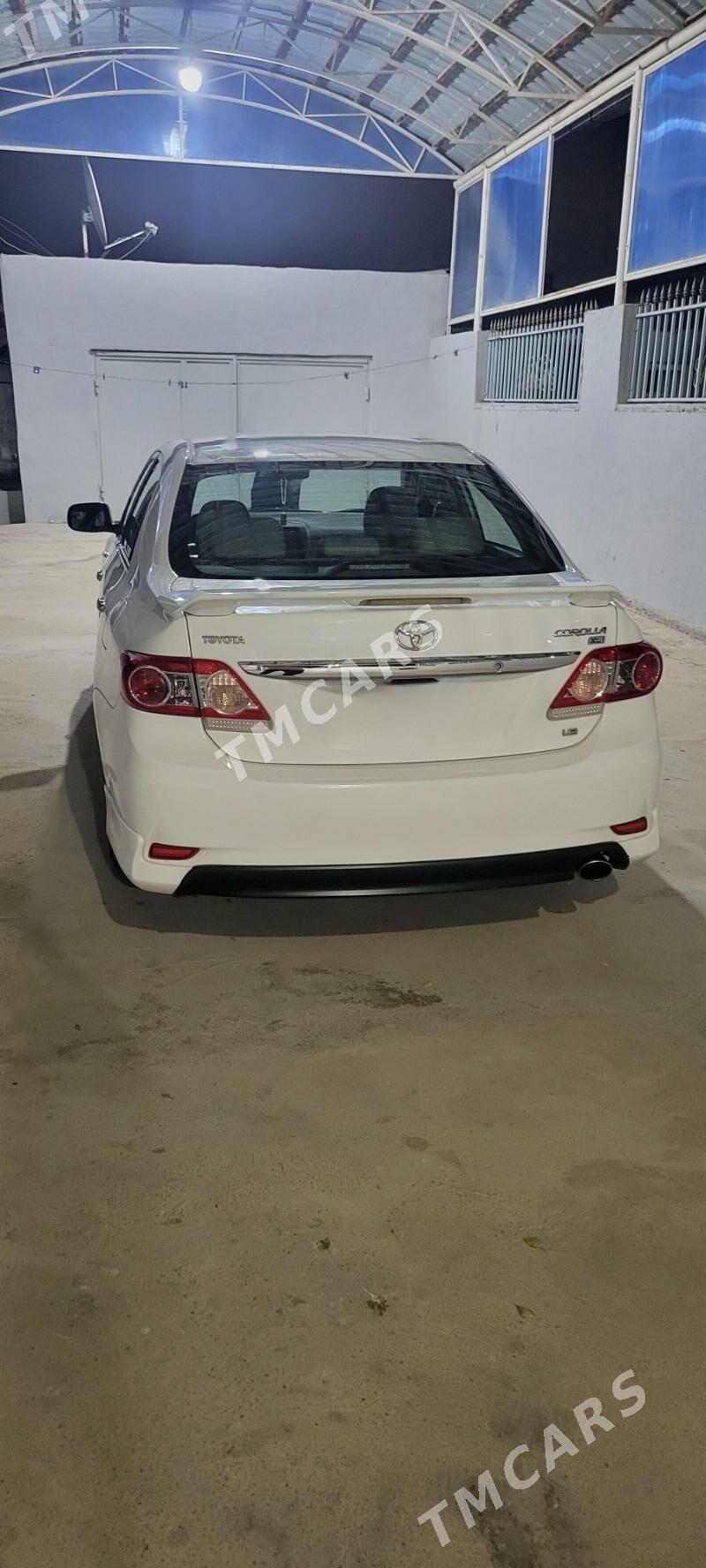 Toyota Corolla 2011 - 190 000 TMT - Büzmeýin - img 1