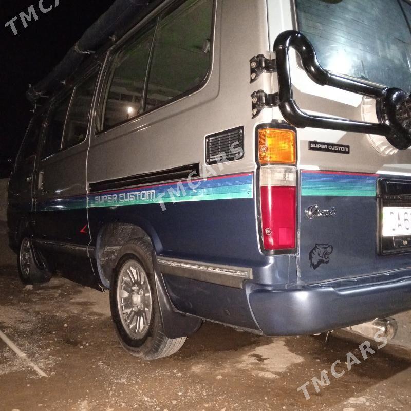 Toyota Hiace 1989 - 70 000 TMT - Magdanly - img 3