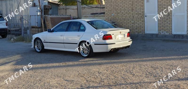 BMW 528 1998 - 130 000 TMT - Mary - img 1