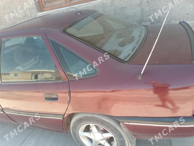 Opel Vectra 1992 - 25 000 TMT - Фарап - img 6