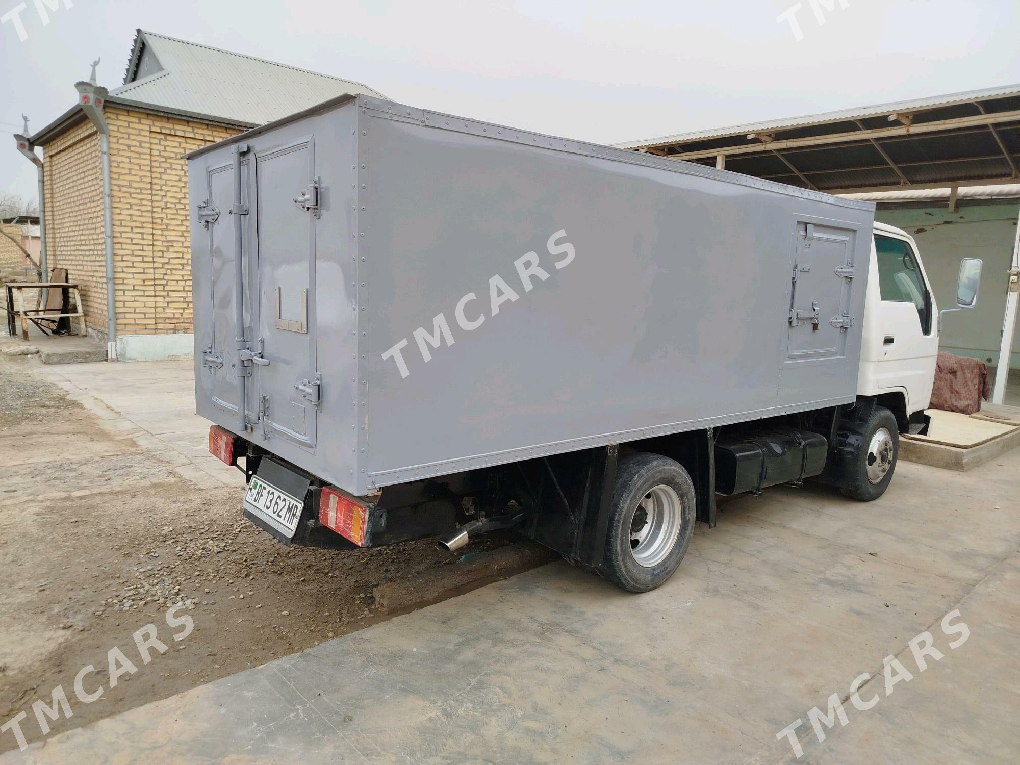 Toyota Dyna 1992 - 120 000 TMT - Murgap - img 5