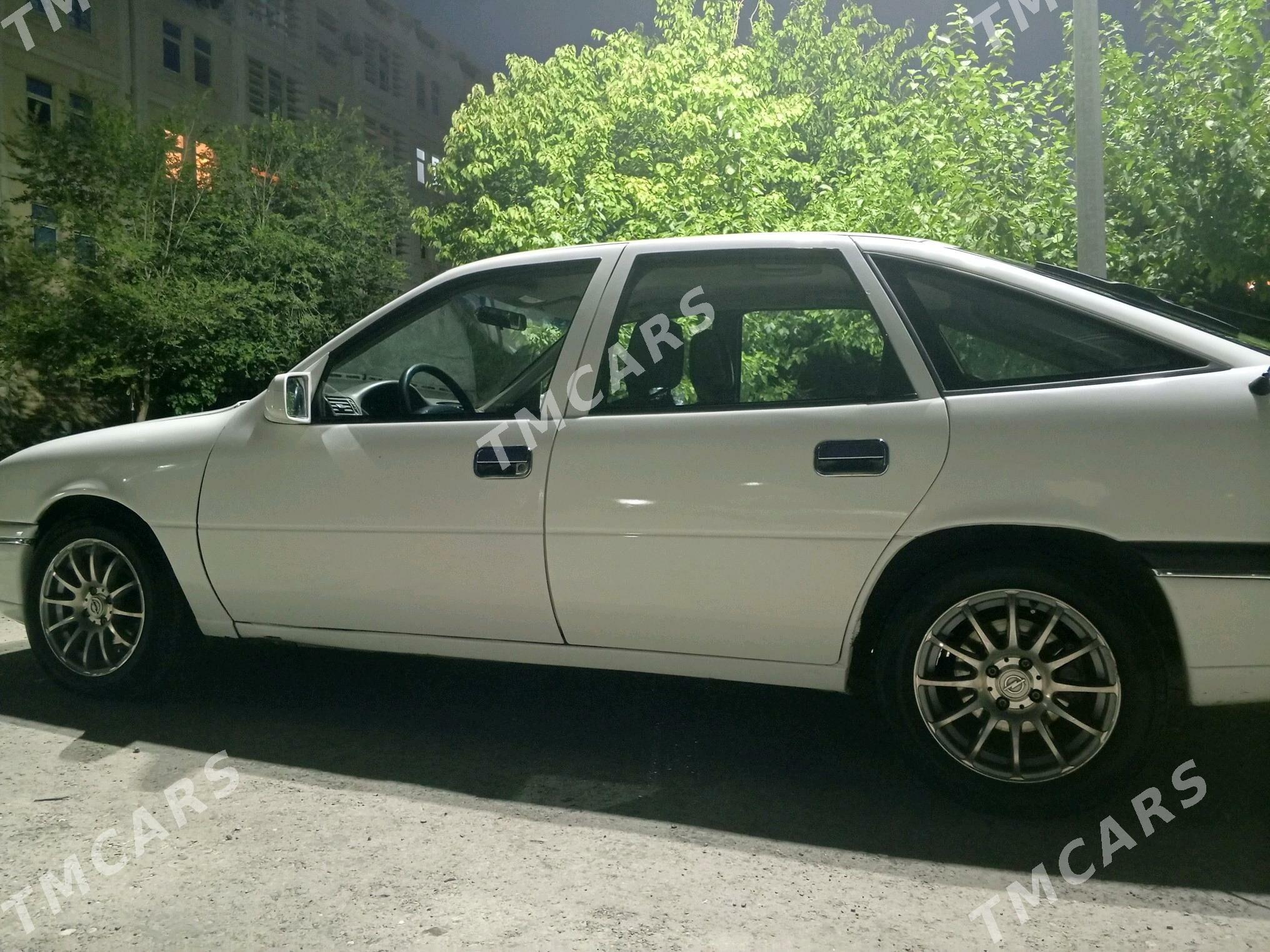 Opel Vectra 1994 - 40 000 TMT - Бузмеин ГРЭС - img 6