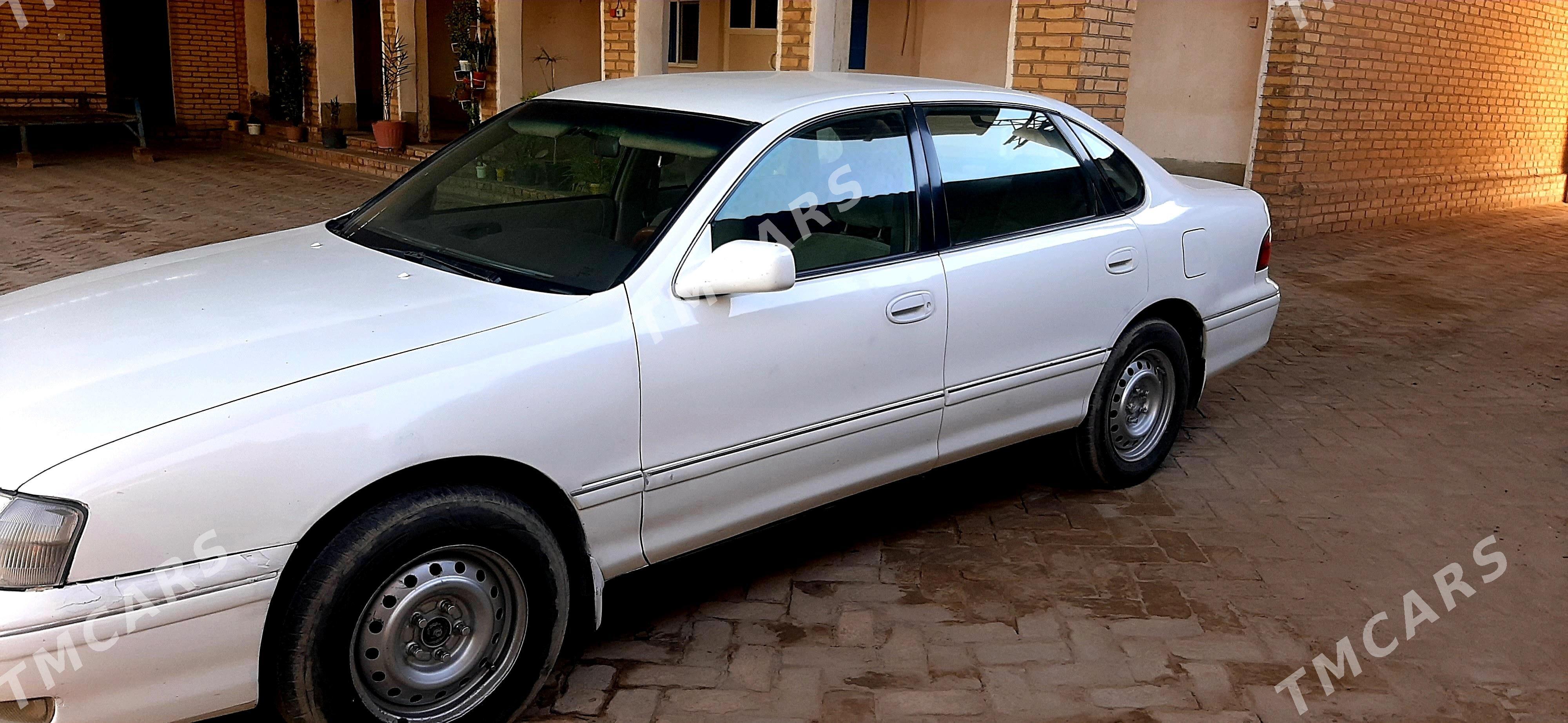 Toyota Avalon 1999 - 130 000 TMT - Керки - img 3