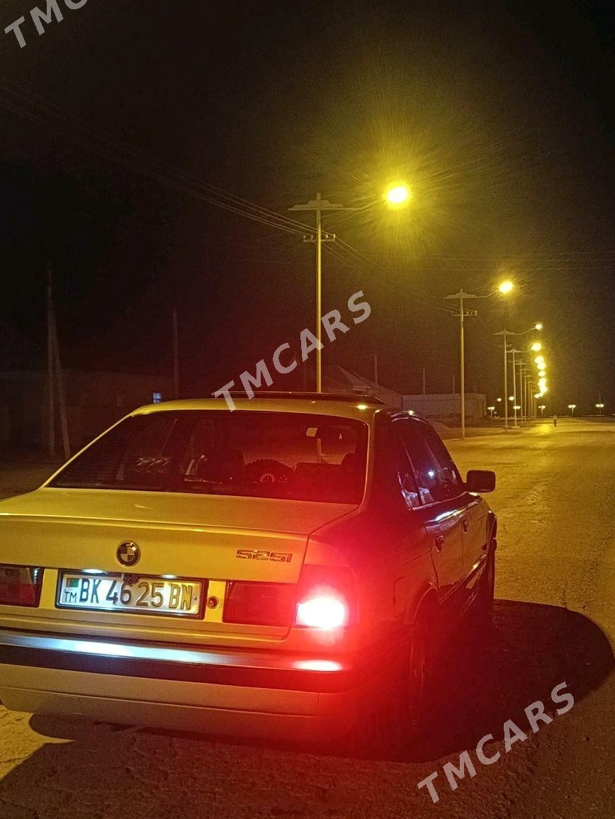BMW 525 1995 - 60 000 TMT - Гумдаг - img 5