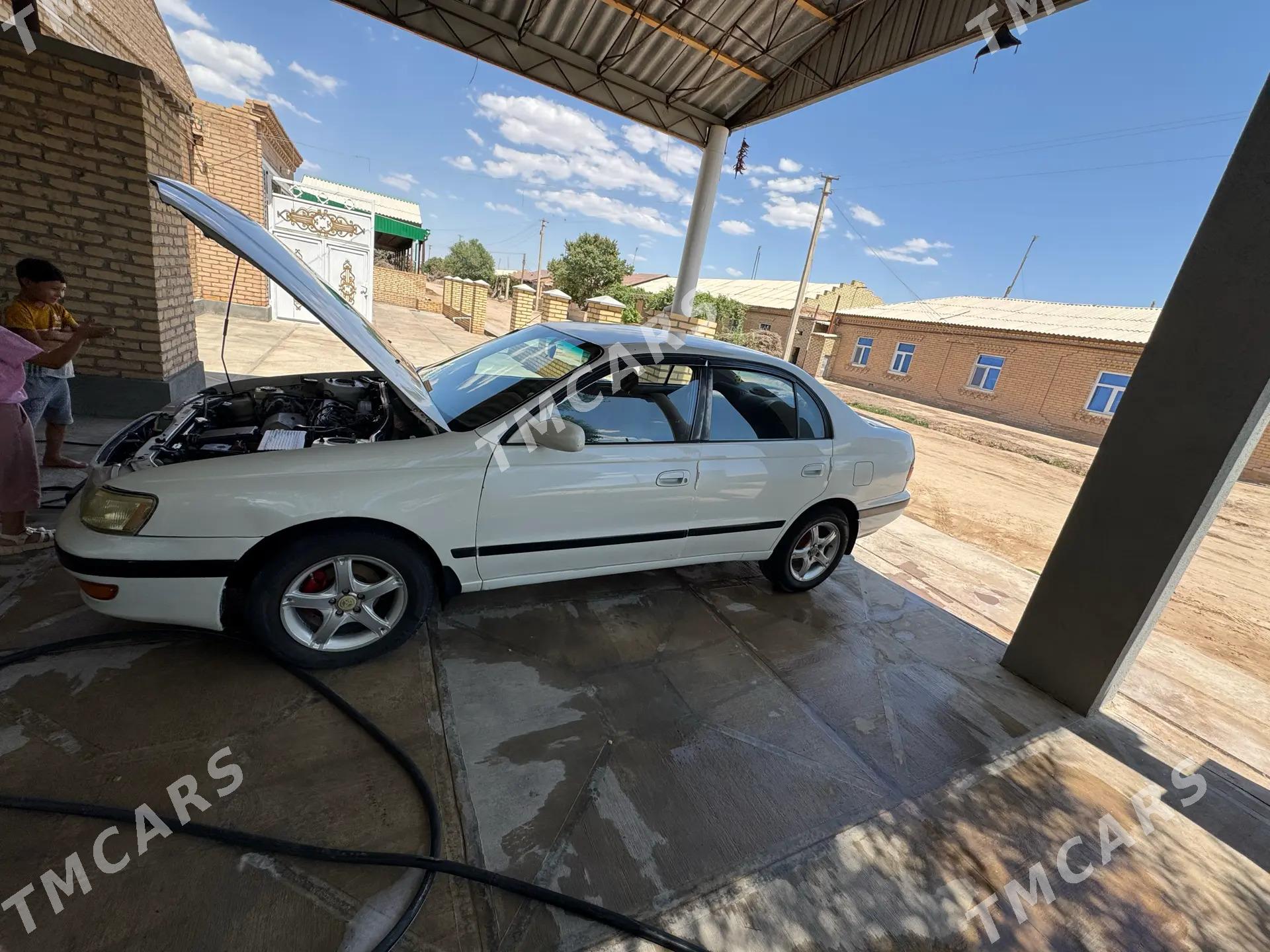 Toyota Corona 1995 - 60 000 TMT - Халач - img 2