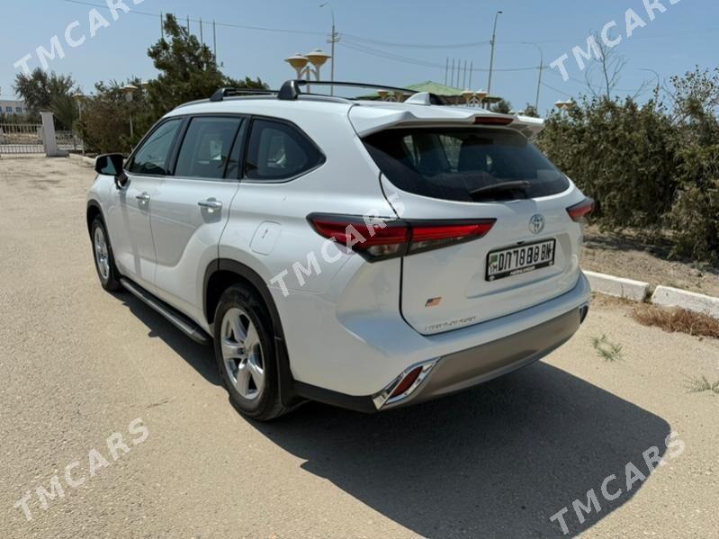 Toyota Highlander 2021 - 480 000 TMT - Esenguly - img 3