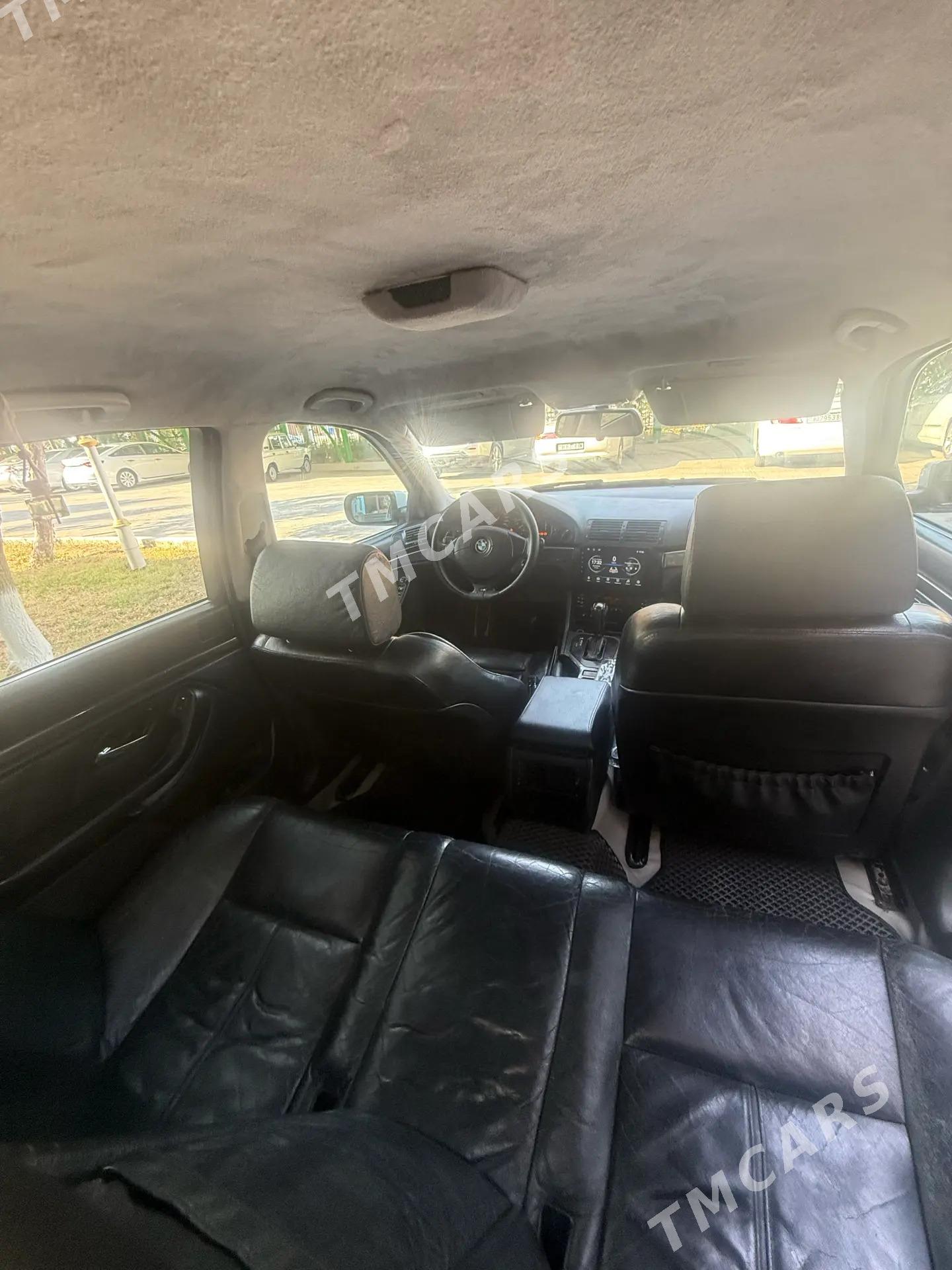 BMW E39 2002 - 125 000 TMT - Türkmenbaşy - img 2