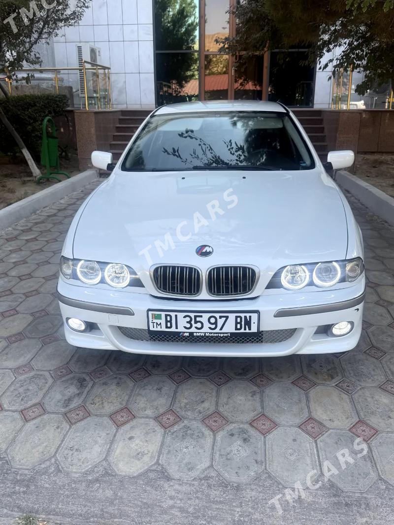 BMW E39 2002 - 125 000 TMT - Türkmenbaşy - img 4