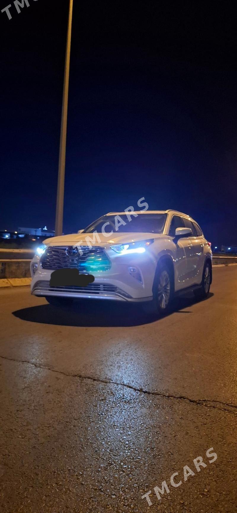 Toyota Highlander 2020 - 710 000 TMT - Garadamak Şor - img 4