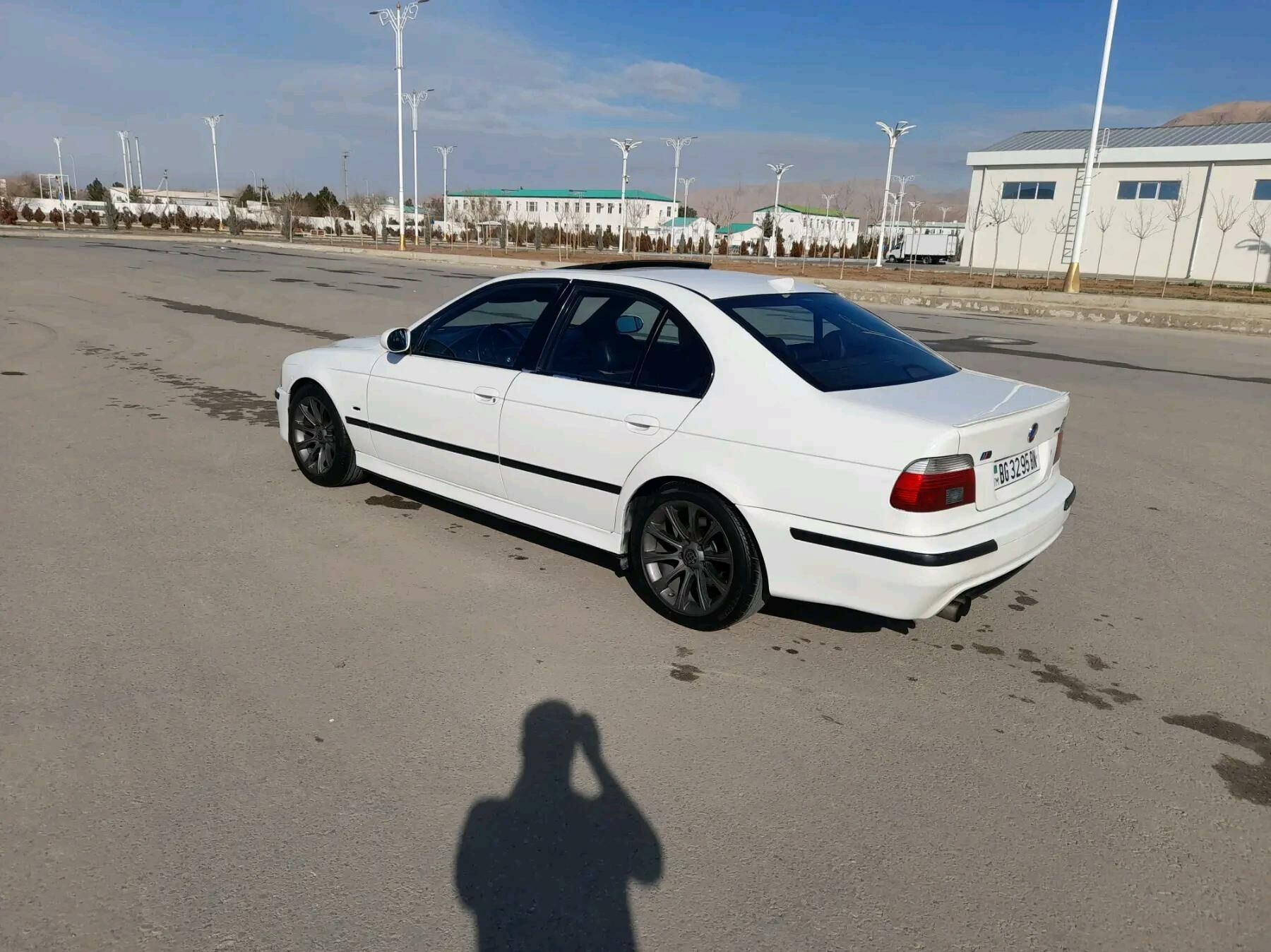 BMW E39 2001 - 127 000 TMT - Balkanabat - img 10