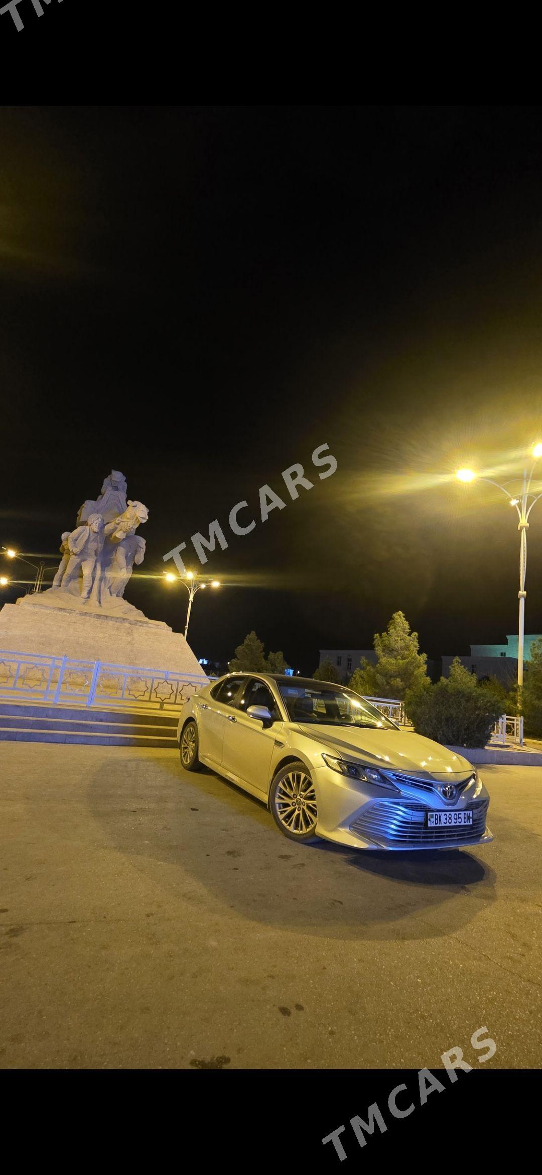 Toyota Camry 2020 - 290 000 TMT - Balkanabat - img 4