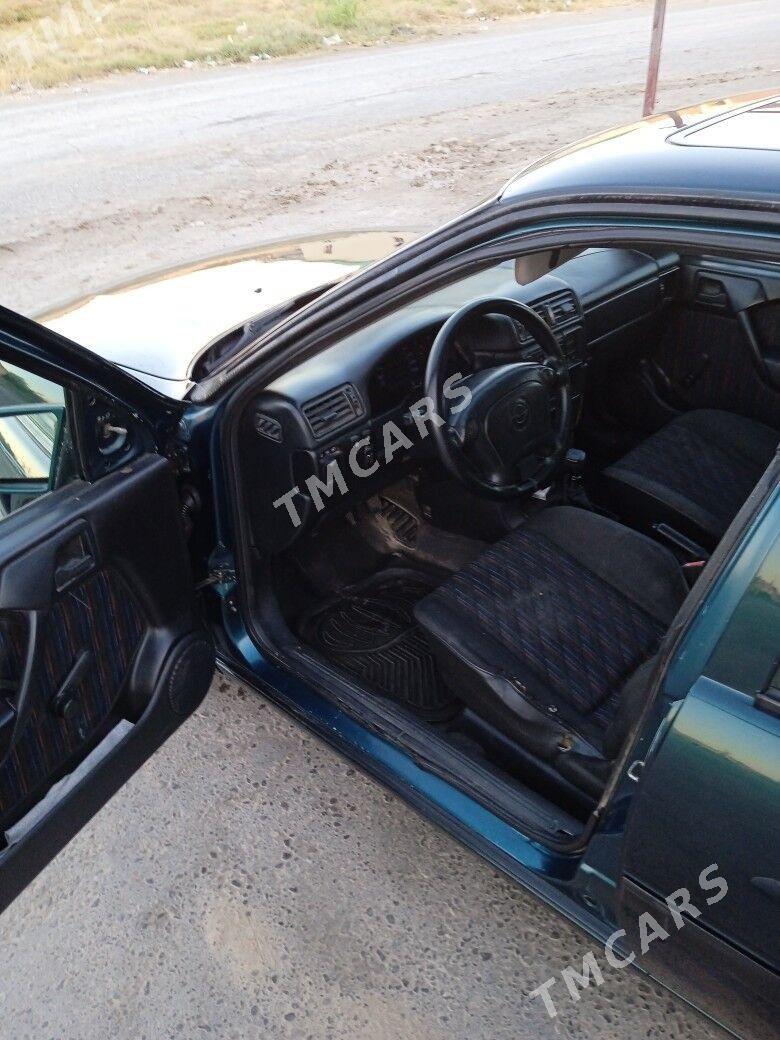 Opel Vectra 1993 - 55 000 TMT - Türkmenabat - img 4