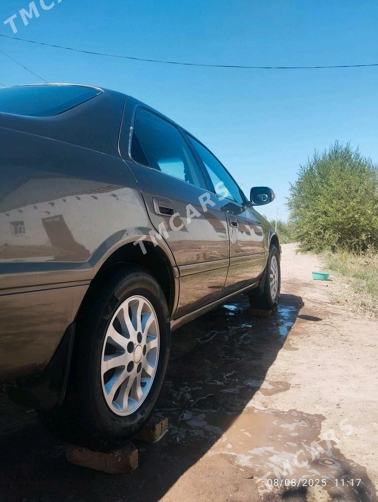 Toyota Camry 2000 - 140 000 TMT - Köneürgenç - img 2