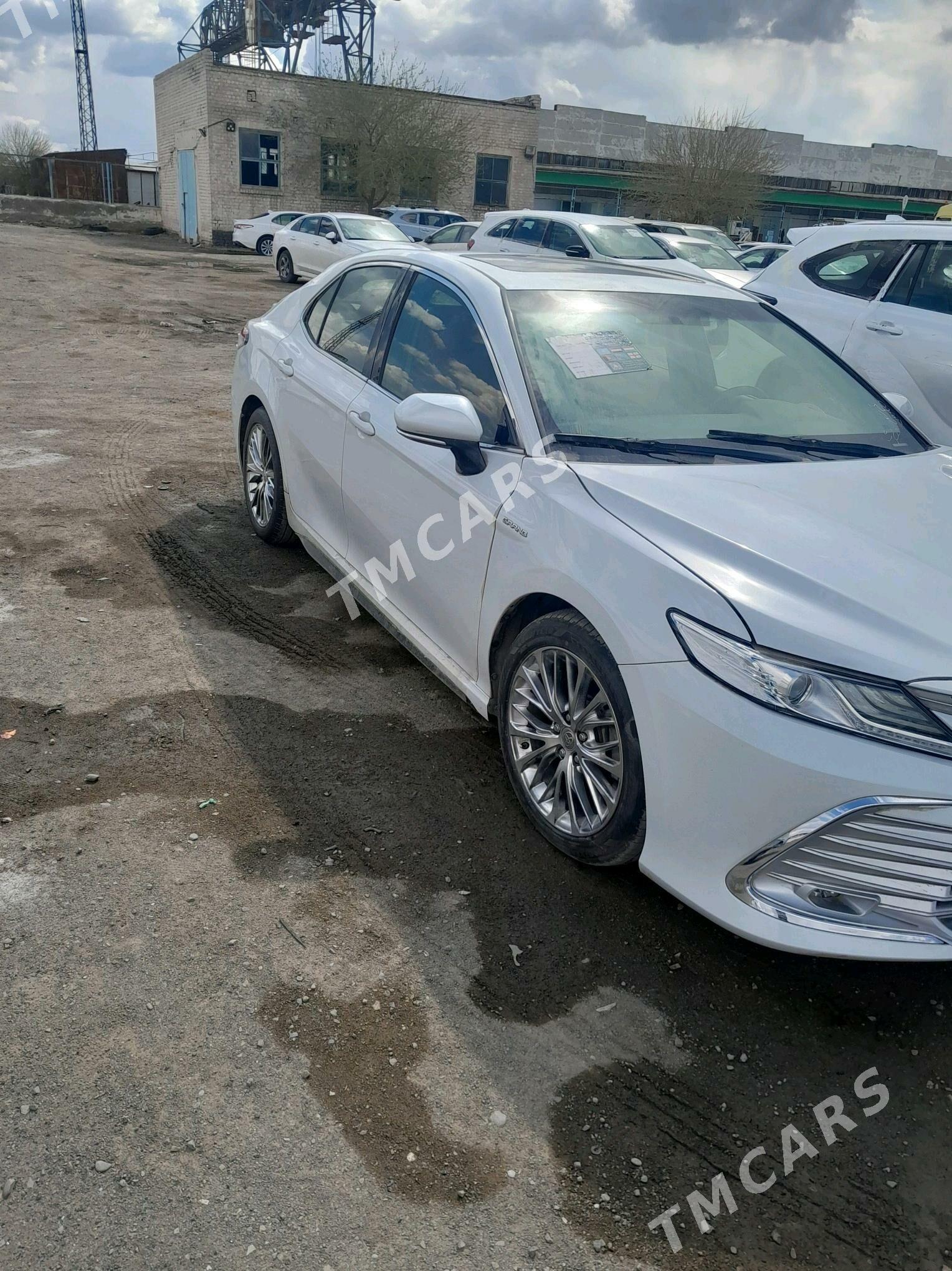 Toyota Camry 2020 - 420 000 TMT - Ýolöten - img 2
