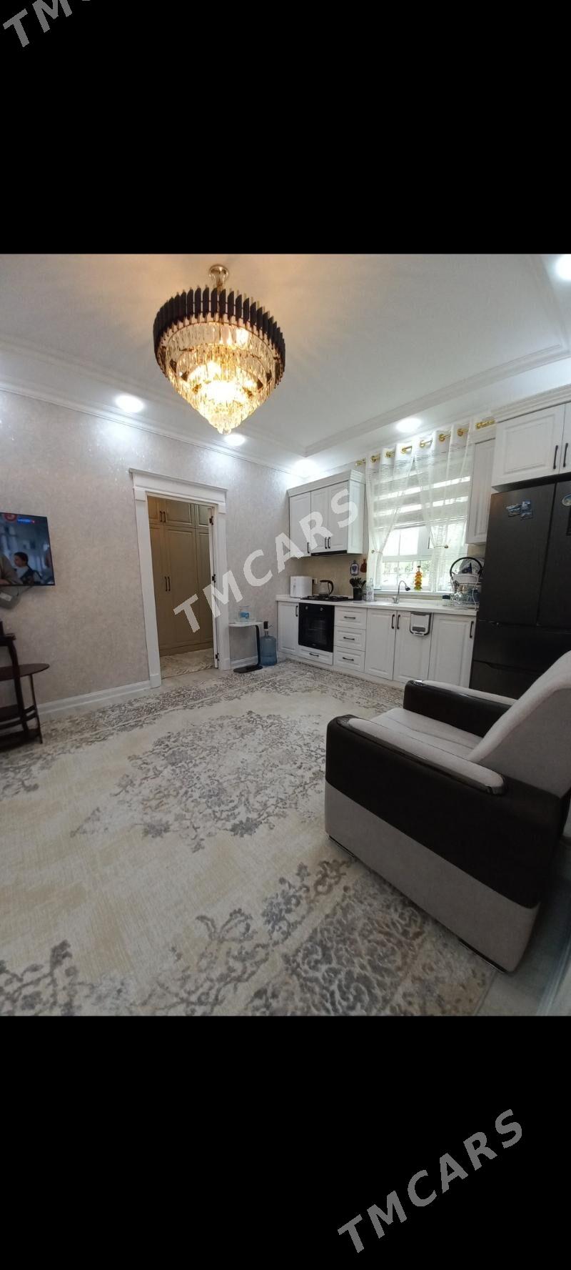 SATLYK EYESINDEN / ОТ ХОЗЯИНА - Aşgabat - img 8