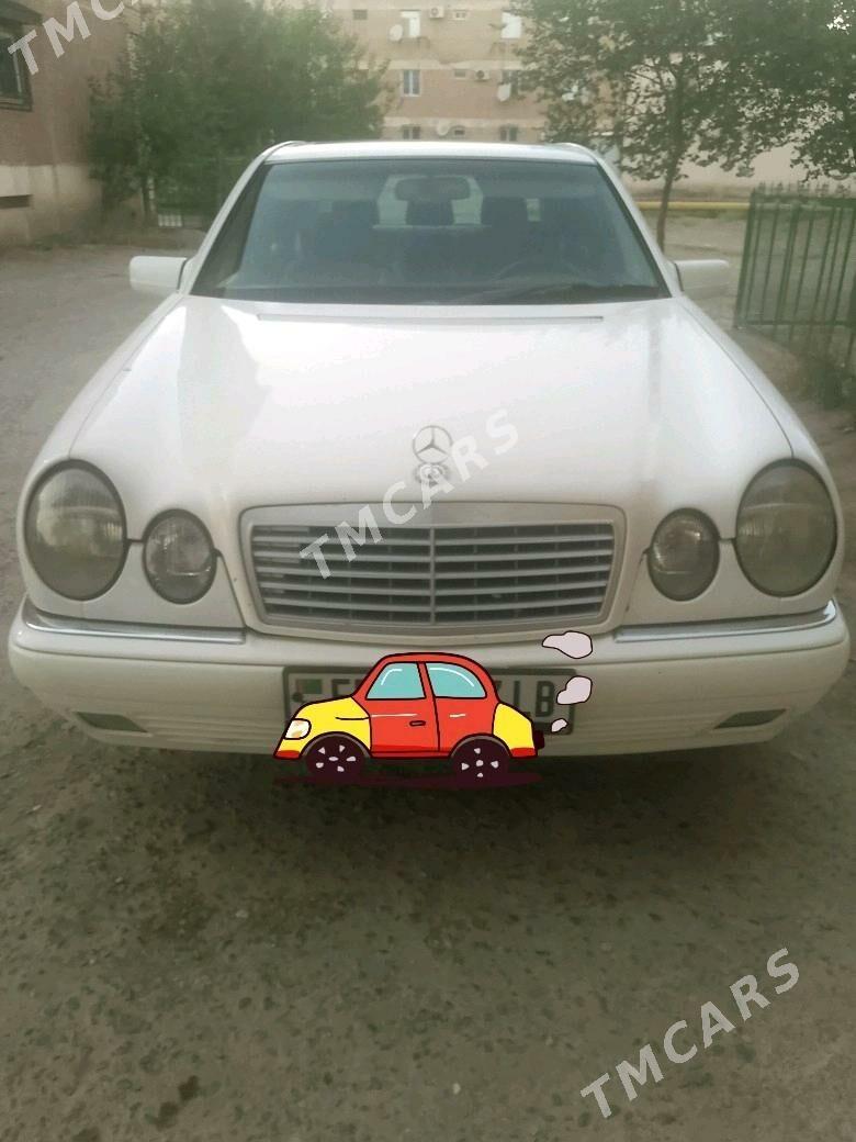Mercedes-Benz 500E 1998 - 70 000 TMT - Туркменабат - img 1