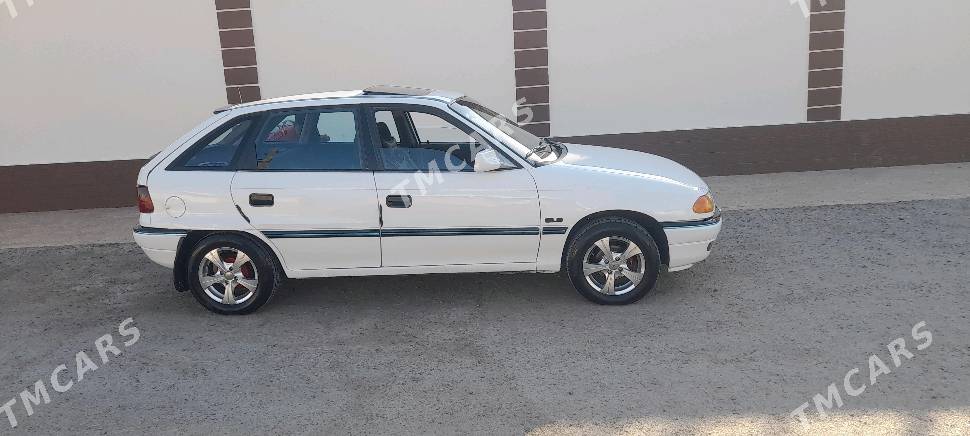 Opel Astra 1992 - 42 000 TMT - Mary - img 9