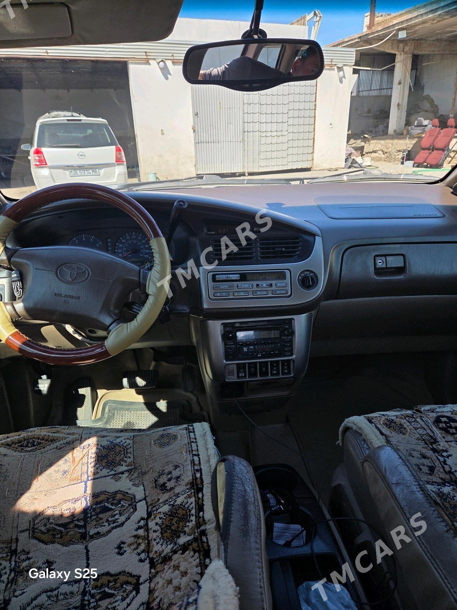 Toyota Sienna 2002 - 153 000 TMT - Мары - img 4