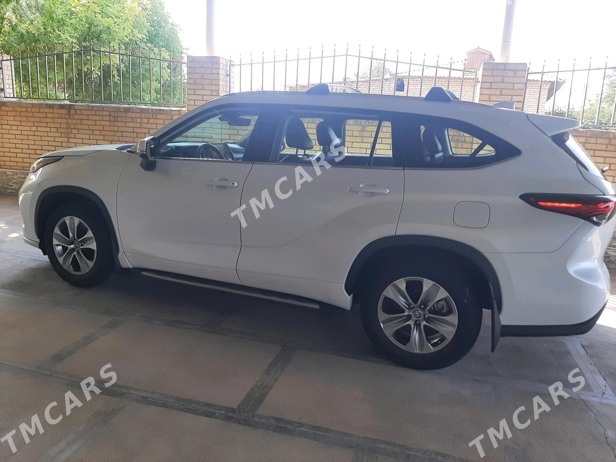 Toyota Highlander 2022 - 520 000 TMT - Байрамали - img 7