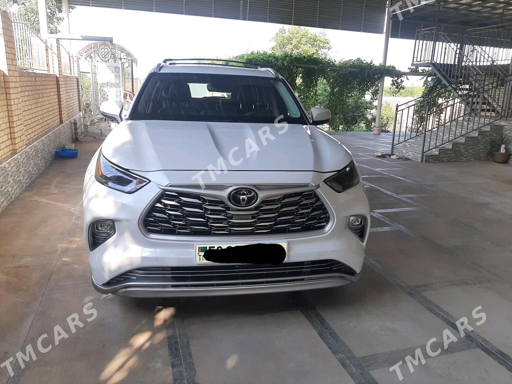 Toyota Highlander 2022 - 520 000 TMT - Байрамали - img 3