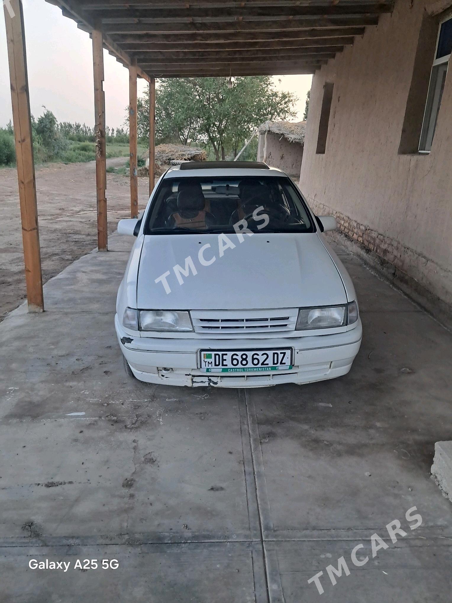Opel Vectra 1990 - 33 000 TMT - Гурбансолтан Едже - img 2
