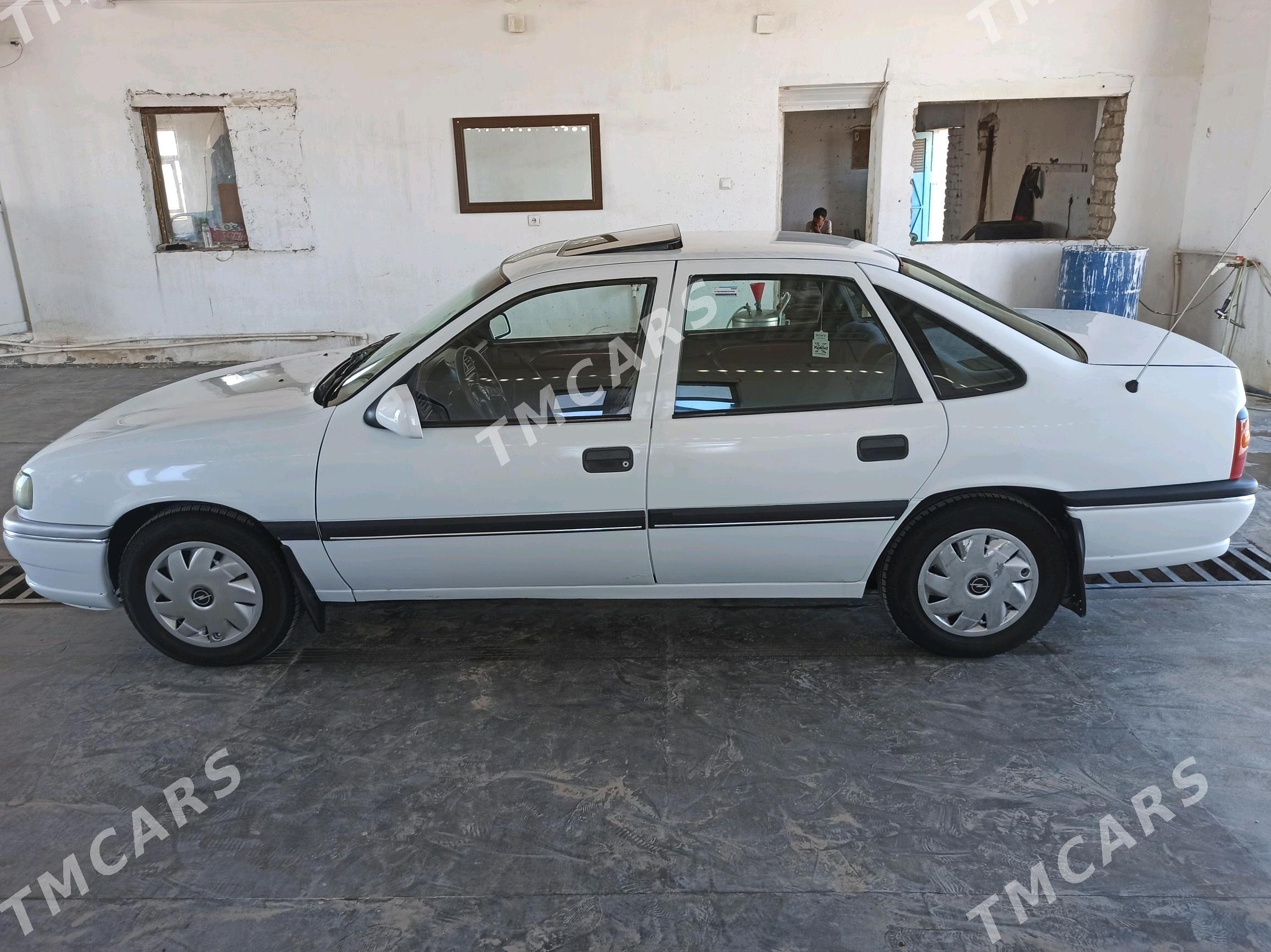 Opel Vectra 1993 - 35 000 TMT - Каракумский этрап - img 4
