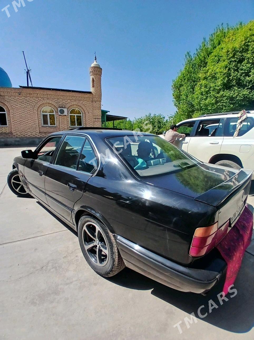 BMW 525 1991 - 32 000 TMT - Губадаг - img 4