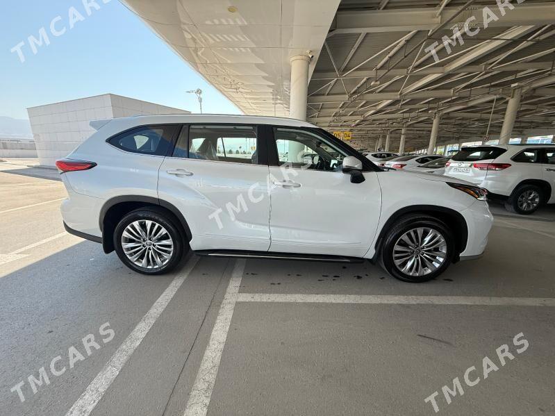 Toyota Highlander 2022 - 690 000 TMT - Aşgabat - img 4