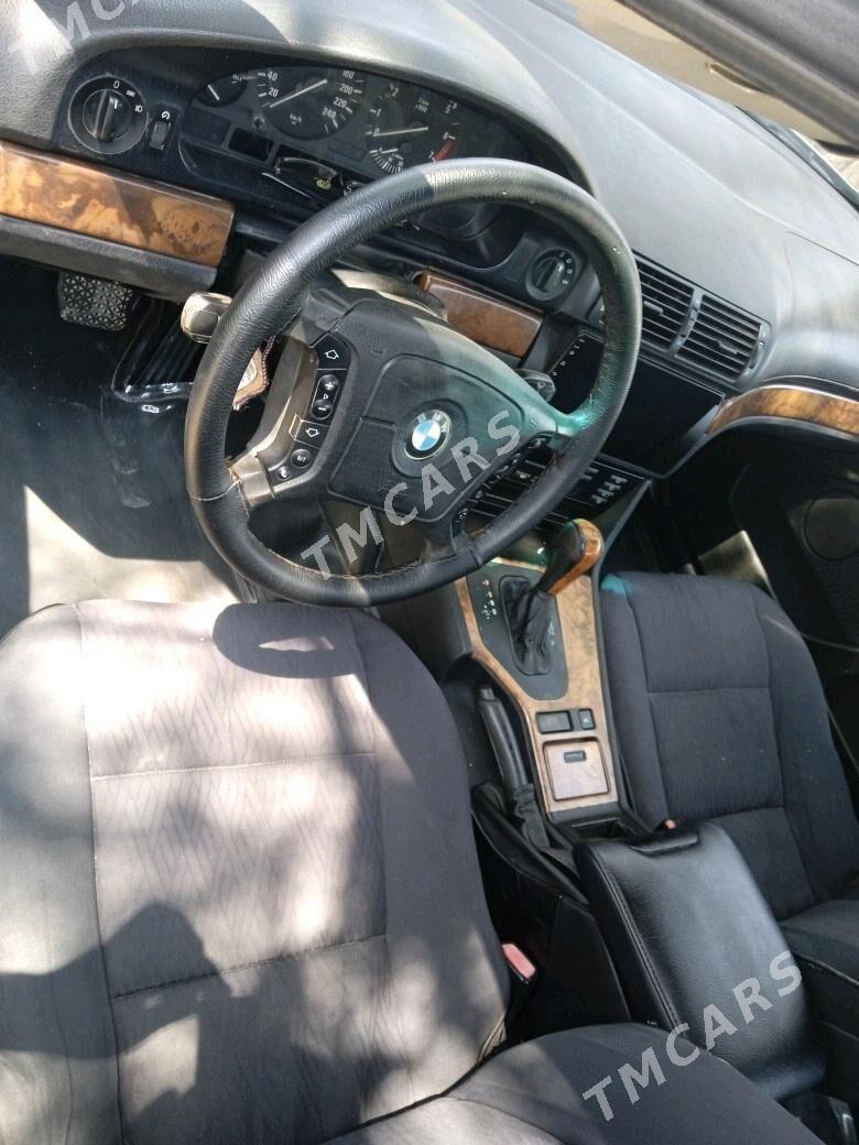 BMW E39 1998 - 87 000 TMT - Balkanabat - img 3