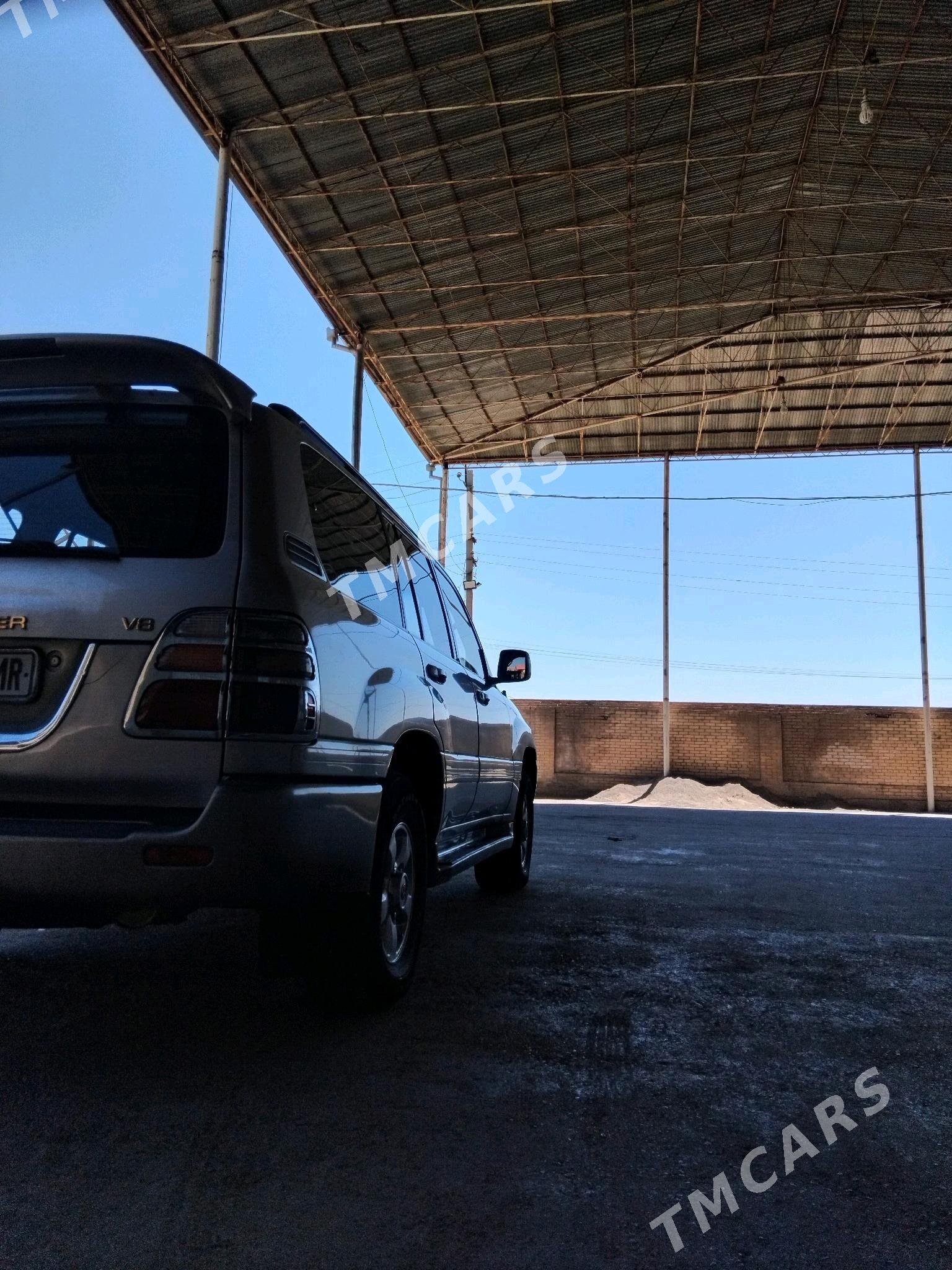 Toyota Land Cruiser 2000 - 240 000 TMT - Мары - img 7