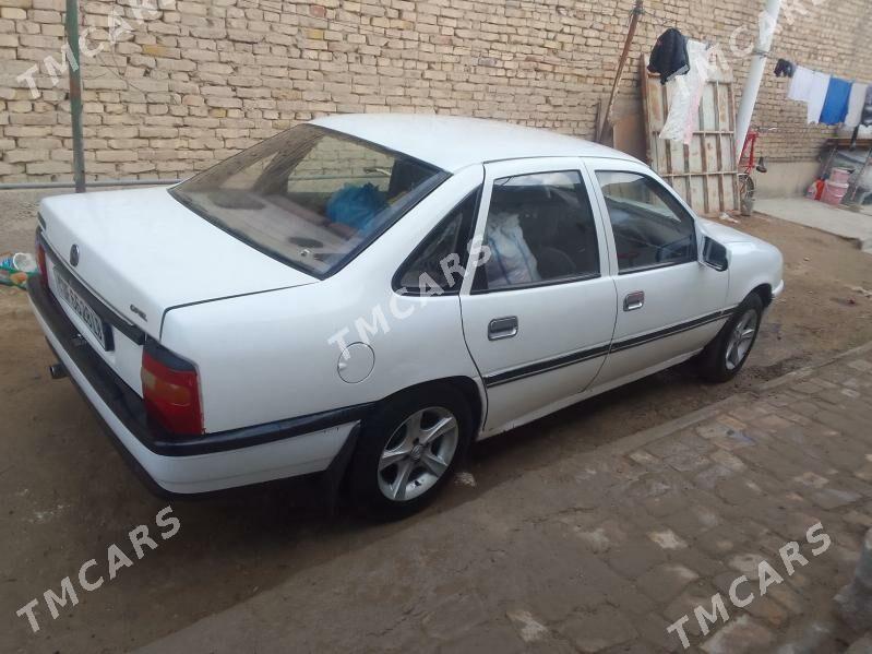 Opel Vectra 1991 - 25 000 TMT - Халач - img 6