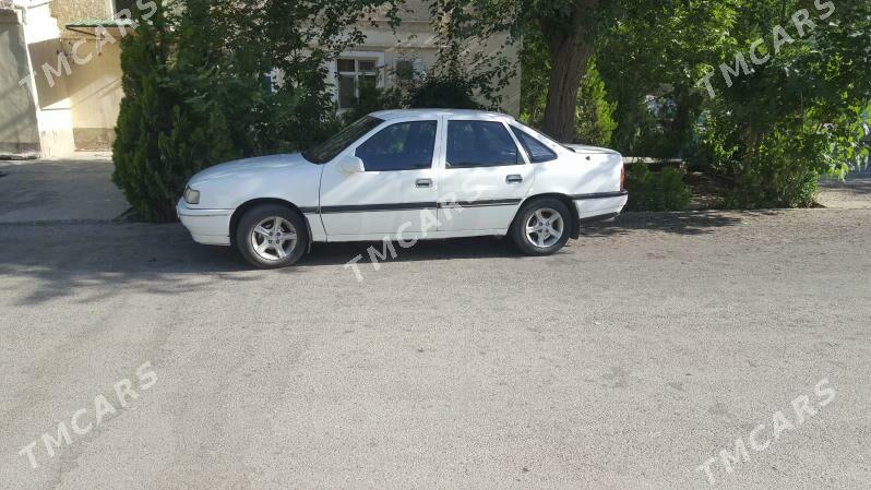 Opel Vectra 1991 - 25 000 TMT - Халач - img 10