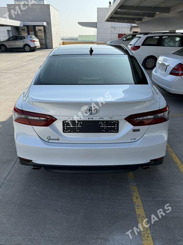 Toyota Camry 2023 - 650 000 TMT - Ашхабад - img 8