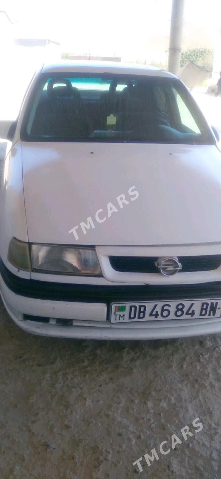 Opel Vectra 1994 - 28 000 TMT - Gyzylarbat - img 2
