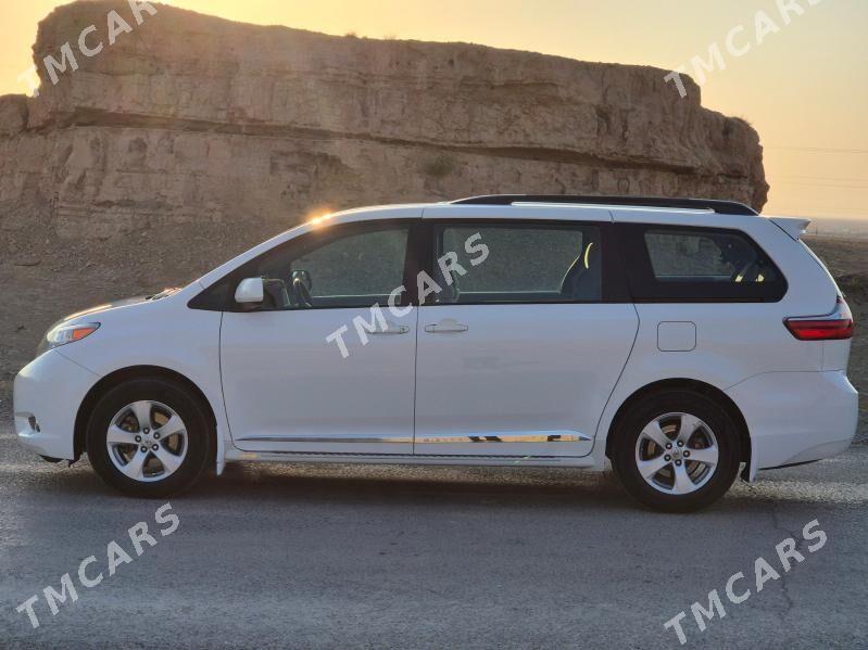 Toyota Sienna 2017 - 357 000 TMT - Ашхабад - img 10