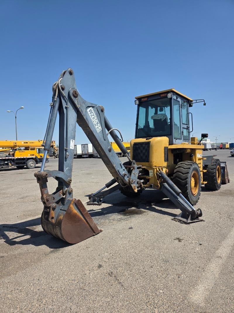 XCMG LW300F 2015 - 250 000 TMT - Aşgabat - img 3